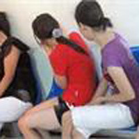 Hai chị em Nguyễn Thị Dung 15 tuổi và Nguyễn Thị Phương 16 tuổi (phường Hải Thanh - Hải Phòng) cầm đầu một đường dây bán dâm ở Hải Phòng. Lúc đầu, vì cần tiền ăn chơi, Dung đã tự bán dâm trước. Sau đó, dụ dỗ Phương vào đường dây và một số đối tượng khác. Mỗi lần bán dâm, Phương và Dung lấy lại một nửa số tiền.