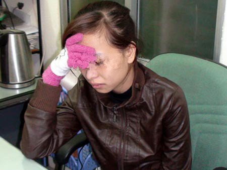 Từng là gái bán dâm, 20 tuổi, Nguyễn Thu Huyền trở thành má mì 9X khá nổi. Gái mại dâm do Huyền quản lý khá trẻ. Đường dây của má mì 9X này có khoảng 20 cô gái từ nhiều tỉnh thành khác nhau trong cả nước, đa số là trình độ học vấn thấp. Đường dây bị triệt phá khi có hai gái bán dâm bị bắt quả tang tại khách sạn.