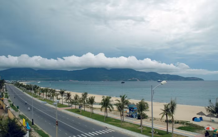 Sơn Trà Điện Ngọc ( Đà Nẵng)- “con đường resort” đắt giá nhất miền Trung. Sơn Trà Điện Ngọc ( Đà Nẵng)- “con đường resort” đắt giá nhất miền Trung.