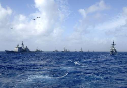 Lực lượng Phòng vệ Biển Nhật Bản diễn tập. Lực lượng Phòng vệ Biển Nhật Bản diễn tập.