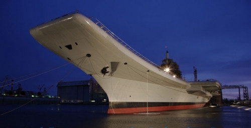 Tàu sân bay Đô đốc Gorshkov chuẩn bị chạy thử. Tàu sân bay Đô đốc Gorshkov chuẩn bị chạy thử.