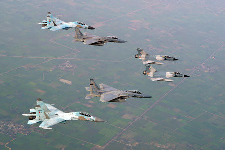 Không quân Mỹ và Ấn Độ tập trận chung. Không quân Mỹ và Ấn Độ tập trận chung.