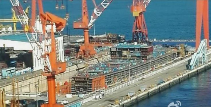 Trung Quốc đang chế tạo tàu sân bay (nguồn báo cáo Mỹ)