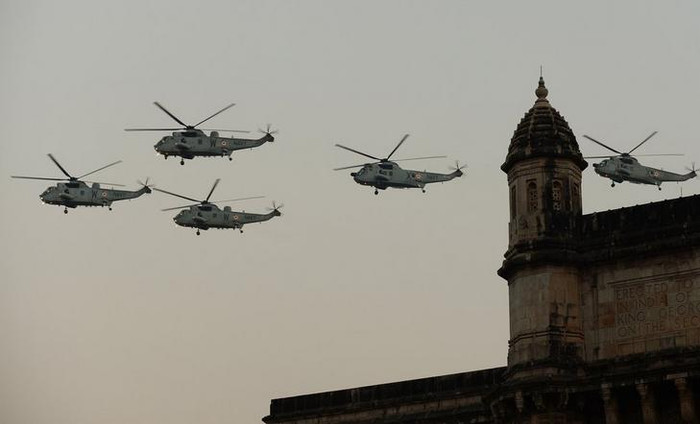 Ngày 4/2/2016, Ấn Độ tổ chức lễ duyệt binh trên biển ở vịnh Bengal, 90 tàu chiến và 60 máy bay đến từ 50 quốc gia và vùng lãnh thổ đã tham dự.