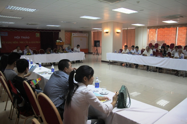 Hội thảo với sự tham gia của nhiều nhà điều hành, quản lí nhân sự. Ảnh Xuân Trung Hội thảo với sự tham gia của nhiều nhà điều hành, quản lí nhân sự. Ảnh Xuân Trung