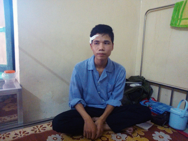 Hoàng Đạt sẽ không dám chắc sau này sẽ kiếm được việc như thế nào, nhưng em vẫn thường bảo mẹ con sẽ cố gắng học. Ảnh Xuân Trung Hoàng Đạt sẽ không dám chắc sau này sẽ kiếm được việc như thế nào, nhưng em vẫn thường bảo mẹ con sẽ cố gắng học. Ảnh Xuân Trung