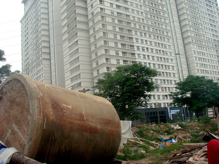 Biết rằng sự so sánh nào cũng khập khiễng nhưng những hình ảnh này khiến chúng ta không khỏi xót xa