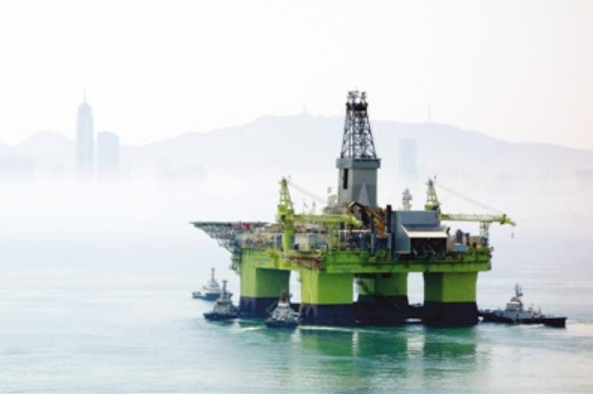 Hiện nay, Trung Quốc lại đang kéo giàn khoan nước sâu thứ hai có tên là Hưng Vượng xuống Biển Đông. Trung Quốc định làm gì? Hiện nay, Trung Quốc lại đang kéo giàn khoan nước sâu thứ hai có tên là Hưng Vượng xuống Biển Đông. Trung Quốc định làm gì?