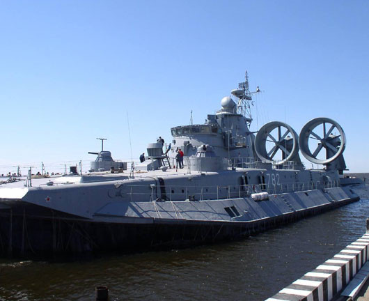 Tàu đổ bộ đệm khí lớp Zubr Tàu đổ bộ đệm khí lớp Zubr