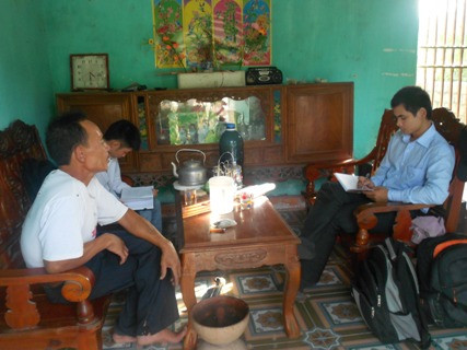 Những nhân chứng chứng kiến vụ "mưa đạn" vẫn còn hoảng sợ khi kể lại phút giây kinh hoàng đó Những nhân chứng chứng kiến vụ "mưa đạn" vẫn còn hoảng sợ khi kể lại phút giây kinh hoàng đó