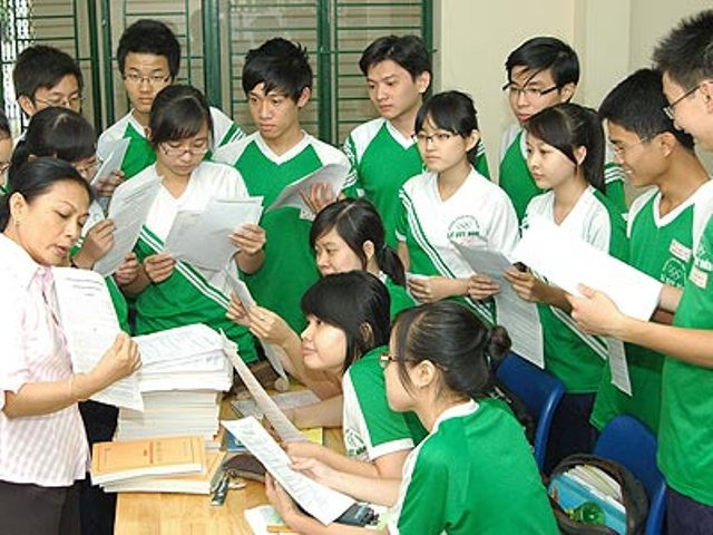 Đổi mới phương pháp dạy học, tăng cường thảo luận nhóm giúp học sinh, sinh viên nâng cao tính tương tác giữa các thành viên, tăng cường động cơ học tập. Ảnh minh họa Internet