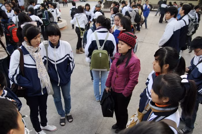Teen dễ thương tham dự Olympic Tiếng Anh THPT Hà Nội 2011 ảnh 8