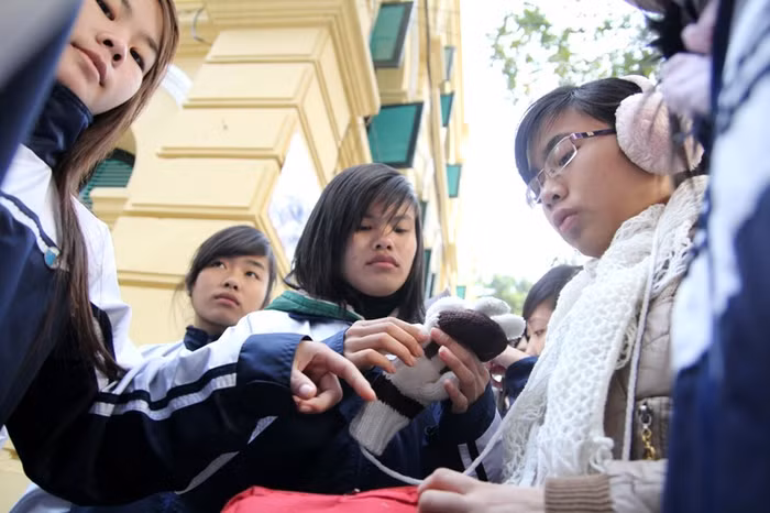 Teen dễ thương tham dự Olympic Tiếng Anh THPT Hà Nội 2011 ảnh 24