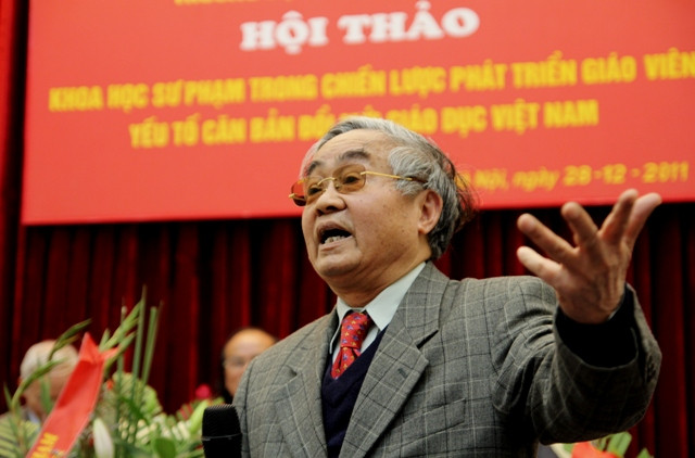 Theo GS Phạm Minh Hạc, nếu như Đảng và Nhà nước không “ra tay” đổi mới giáo dục thì chẳng có sự đổi mới nào thành công được. Ảnh Xuân Trung