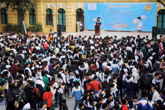 Teen dễ thương tham dự Olympic Tiếng Anh THPT Hà Nội 2011 ảnh 9