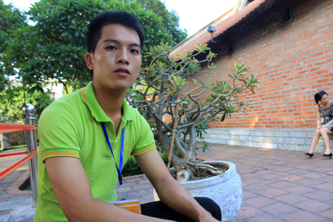 Thủ khoa Trần Minh Cường mong muốn được về vùng sâu, vùng xa dạy chữ cho trẻ em nghèo ham học. Ảnh Xuân Trung Thủ khoa Trần Minh Cường mong muốn được về vùng sâu, vùng xa dạy chữ cho trẻ em nghèo ham học. Ảnh Xuân Trung