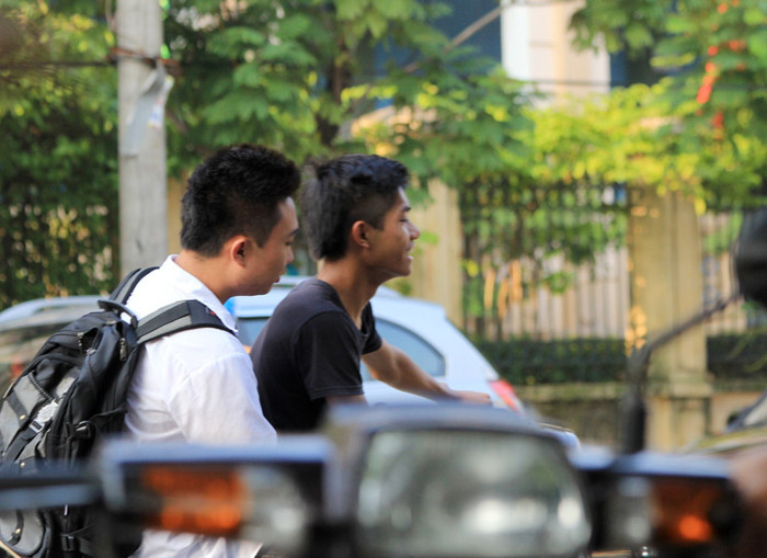 Học sinh không đội mũ bảo hiểm, đánh võng trên đường Chùm ảnh: Nữ sinh đẹp rạng ngời ngày khai trường Giới trẻ hào hứng với Carnival Hà Nội 2012 Học sinh không đội mũ bảo hiểm, đánh võng trên đường Chùm ảnh: Nữ sinh đẹp rạng ngời ngày khai trường Giới trẻ hào hứng với Carnival Hà Nội 2012