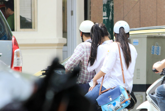 Chùm ảnh: Nữ sinh đẹp rạng ngời ngày khai trường Giới trẻ hào hứng với Carnival Hà Nội 2012 Chùm ảnh: Nữ sinh đẹp rạng ngời ngày khai trường Giới trẻ hào hứng với Carnival Hà Nội 2012