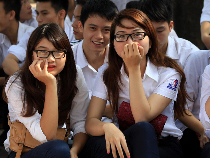 Chùm ảnh:Thầy trò dâng hương tưởng nhớ Đinh Tiên Hoàng ngày khai giảng Chùm ảnh: Những trò chơi thuở ấu thơ của học trò (P1) >>Hotgirl Hà Lade được dạy thế nào để tránh xa ngôn ngữ bẩn? >> Hoa khôi các trường Đại học, Cao đẳng Chùm ảnh:Thầy trò dâng hương tưởng nhớ Đinh Tiên Hoàng ngày khai giảng Chùm ảnh: Những trò chơi thuở ấu thơ của học trò (P1) >>Hotgirl Hà Lade được dạy thế nào để tránh xa ngôn ngữ bẩn? >> Hoa khôi các trường Đại học, Cao đẳng