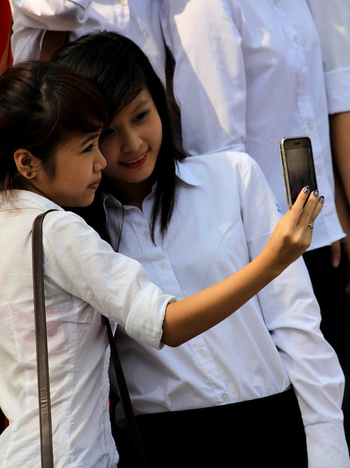 Chùm ảnh:Thầy trò dâng hương tưởng nhớ Đinh Tiên Hoàng ngày khai giảng Chùm ảnh: Những trò chơi thuở ấu thơ của học trò (P1) >>Hotgirl Hà Lade được dạy thế nào để tránh xa ngôn ngữ bẩn? >> Hoa khôi các trường Đại học, Cao đẳng Chùm ảnh:Thầy trò dâng hương tưởng nhớ Đinh Tiên Hoàng ngày khai giảng Chùm ảnh: Những trò chơi thuở ấu thơ của học trò (P1) >>Hotgirl Hà Lade được dạy thế nào để tránh xa ngôn ngữ bẩn? >> Hoa khôi các trường Đại học, Cao đẳng