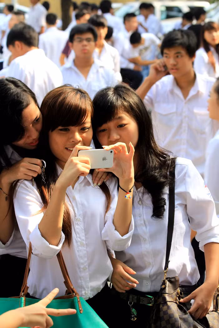 Chùm ảnh:Thầy trò dâng hương tưởng nhớ Đinh Tiên Hoàng ngày khai giảng Chùm ảnh: Những trò chơi thuở ấu thơ của học trò (P1)