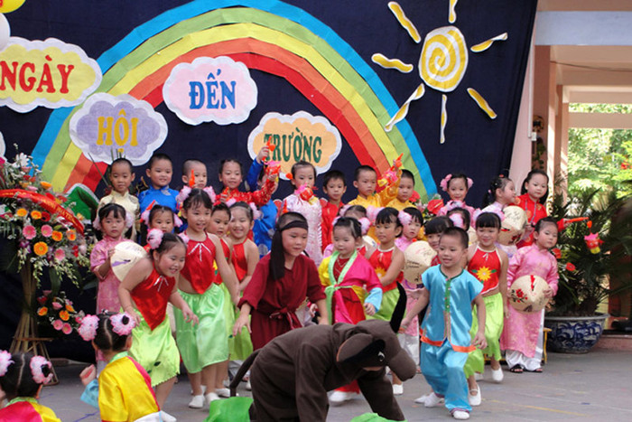 Tiết mục văn nghệ do học sinh trường Mầm non Lý Thái Tổ I biểu diễn. Tiết mục văn nghệ do học sinh trường Mầm non Lý Thái Tổ I biểu diễn.