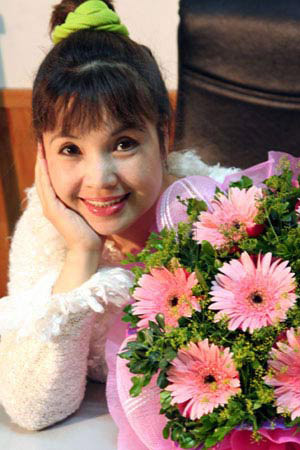 NSUT Lan Hương và đôi mắt "trẻ thơ" bất chấp thời gian NSUT Lan Hương và đôi mắt "trẻ thơ" bất chấp thời gian