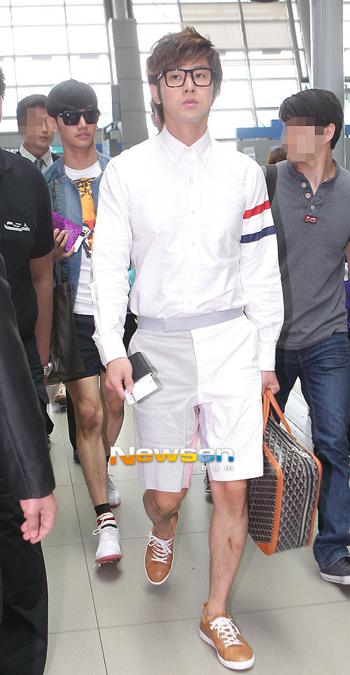 Xem thêm: Đẹp trai và phong cách như thần tượng Hàn Quốc Jae Bum Xem thêm: Đẹp trai và phong cách như thần tượng Hàn Quốc Jae Bum