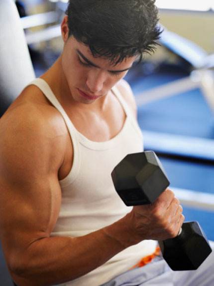 Chương trình luyện tập không thích hợp: Bạn vào phòng tập nhưng không biết là sẽ tập những gì và thường là tập theo bạn bè xung quanh, môn được tập nhiều nhất là ngực và tay. Điều này khiến cơ thể của bạn trở nên thiếu cân bằng vì bạn đã quên việc luyện tập chân, lưng, bụng... và dẫn đến việc các nhóm cơ này sẽ không được phát triển như các bộ phận khác. Xem thêm:Điểm danh một số loại rau, quả giúp hạ huyết áp Chương trình luyện tập không thích hợp: Bạn vào phòng tập nhưng không biết là sẽ tập những gì và thường là tập theo bạn bè xung quanh, môn được tập nhiều nhất là ngực và tay. Điều này khiến cơ thể của bạn trở nên thiếu cân bằng vì bạn đã quên việc luyện tập chân, lưng, bụng... và dẫn đến việc các nhóm cơ này sẽ không được phát triển như các bộ phận khác. Xem thêm:Điểm danh một số loại rau, quả giúp hạ huyết áp