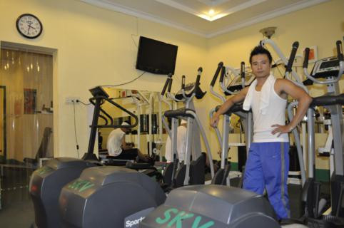 Không nghỉ đủ giữa các bài tập: Cần dành đủ thời gian để phục hồi giữa các bài luyện tập, một nhóm cơ cần nghỉ đủ 72 giờ trước khi tập luyện lại. Xem thêm:Điểm danh một số loại rau, quả giúp hạ huyết áp Không nghỉ đủ giữa các bài tập: Cần dành đủ thời gian để phục hồi giữa các bài luyện tập, một nhóm cơ cần nghỉ đủ 72 giờ trước khi tập luyện lại. Xem thêm:Điểm danh một số loại rau, quả giúp hạ huyết áp