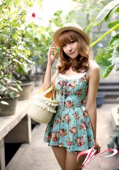 Mập một chút bạn nên chọn những chiếc váy hoa xòe thắt eo kiểu vintage hoặc kiểu váy phần eo rộng. Xem thêm:Những bộ váy trần tay khiến bạn trẻ trung, quyến rũ hơn Mập một chút bạn nên chọn những chiếc váy hoa xòe thắt eo kiểu vintage hoặc kiểu váy phần eo rộng. Xem thêm:Những bộ váy trần tay khiến bạn trẻ trung, quyến rũ hơn