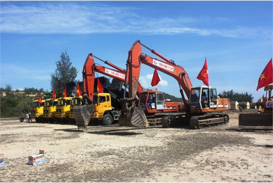 Dự án nhà máy sửa chữa, bảo dưỡng tàu chiến có qui mô lớn nhất của hải quân Việt Nam đã được khởi công. Ảnh: Duy Khánh Dự án nhà máy sửa chữa, bảo dưỡng tàu chiến có qui mô lớn nhất của hải quân Việt Nam đã được khởi công. Ảnh: Duy Khánh