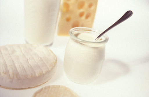 Vậy nên khi bị thương bạn cần quan tâm đến chế độ ăn uống dồi dào protein để giúp cơ thể bình phục nhanh chóng và hạn chế nguy cơ để lại sẹo xấu. Protein được tìm thấy trong thịt nạc các loại, đậu tương, các chế phẩm của sữa…. Xem thêm:Điểm mặt những thực phẩm tốt nhất cho bữa sáng của trẻ