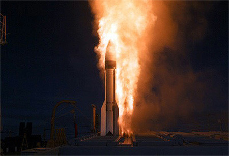 Đạn tên lửa SM-3. Đạn tên lửa SM-3.