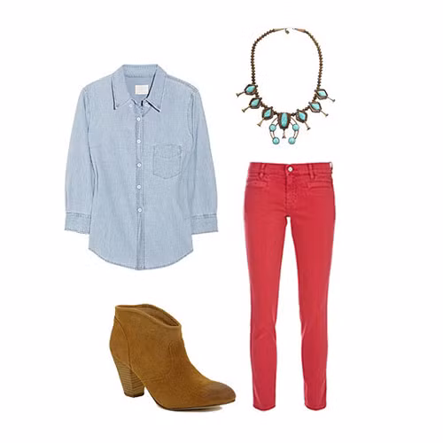 Khi trời se lạnh thì các nàng có thể khoác ngoài một chiếc áo phong cách quân đội và chỉ cần mặc trong một chiếc áo thun đơn giản thôi nhé. Chọn một đôi xăng đan cá tính một chút để tổng hòa phong cách thật ăn nhập với nhau nhé! Xem thêm: Diện quần jeans sành điệu như cô nàng "Bella" xinh đẹp