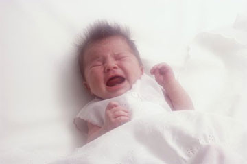 Nhiều bà mẹ trẻ sợ việc bế ẵm quá nhiều sẽ không tốt cho con, nhưng thực sự trong mấy tháng đầu, nếu bé cần được chăm sóc, bạn hãy bế con lên, vỗ về bé hay luôn để bé ở gần mình. Xem thêm: Điểm mặt những thực phẩm tốt nhất cho bữa sáng của trẻ Nhiều bà mẹ trẻ sợ việc bế ẵm quá nhiều sẽ không tốt cho con, nhưng thực sự trong mấy tháng đầu, nếu bé cần được chăm sóc, bạn hãy bế con lên, vỗ về bé hay luôn để bé ở gần mình. Xem thêm: Điểm mặt những thực phẩm tốt nhất cho bữa sáng của trẻ