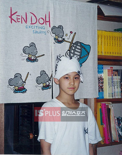 Đôi mắt của Kim Bum từ nhỏ đến giờ vẫn vậy.(Ảnh: DT) Xem thêm:Mỹ nam Lee Min Ho: hotboy từ thủa trong nôi