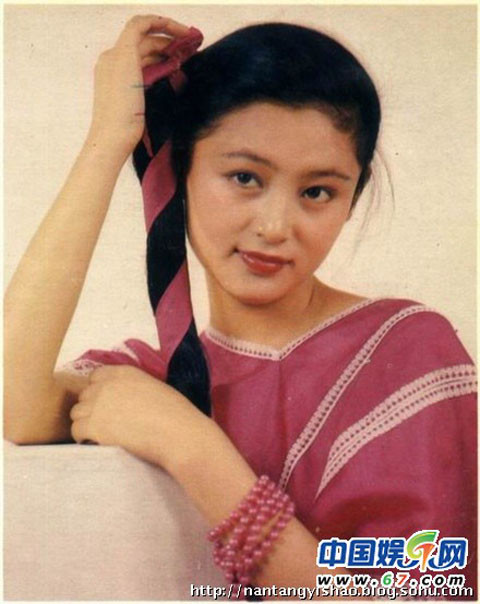 Xem thêm: Sao Hoa ngữ: càng có tuổi càng hở táo bạo Xem thêm: Sao Hoa ngữ: càng có tuổi càng hở táo bạo