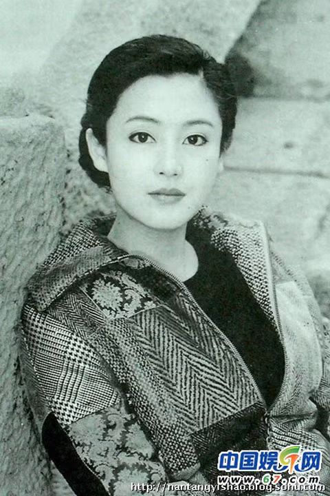 Xem thêm: Sao Hoa ngữ: càng có tuổi càng hở táo bạo Xem thêm: Sao Hoa ngữ: càng có tuổi càng hở táo bạo