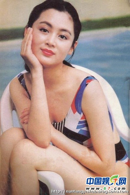 Xem thêm: Sao Hoa ngữ: càng có tuổi càng hở táo bạo Xem thêm: Sao Hoa ngữ: càng có tuổi càng hở táo bạo