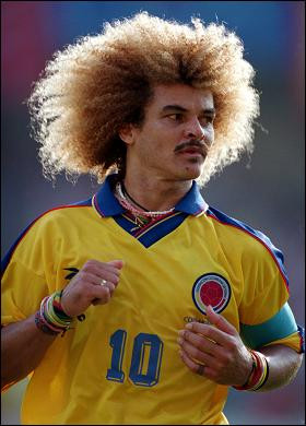 Cầu thủ Carlos Valderrama với mái tóc "bờm sư tử".(Ảnh: 2S) Xem thêm:David Beckham: cầu thủ sành điệu nhất ngoài sân cỏ Cầu thủ Carlos Valderrama với mái tóc "bờm sư tử".(Ảnh: 2S) Xem thêm:David Beckham: cầu thủ sành điệu nhất ngoài sân cỏ