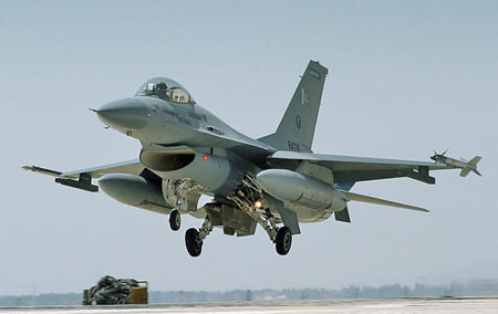 Biến thể một chỗ ngồi F-16A.