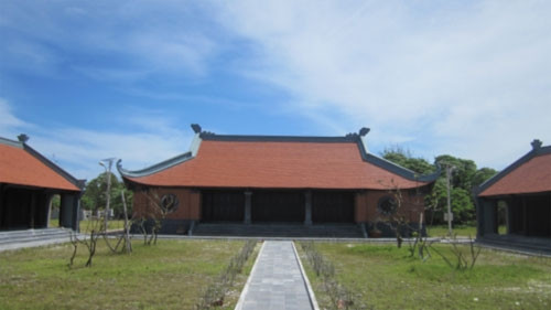 Chùa trên xã đảo Song Tử Tây