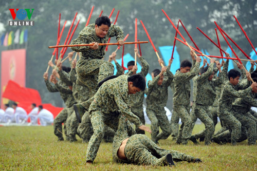 Màn 3: Vinh quang cho tổ quốc. Màn 3: Vinh quang cho tổ quốc.