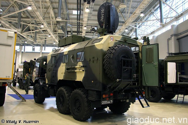 Xe thông tin P-144MSN. Xe thông tin P-144MSN.