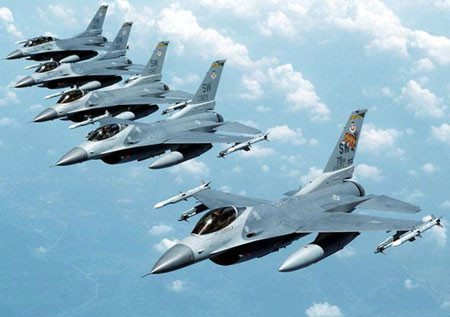 Các biến thể của gia đình F-16 rất khó để phân biệt qua vẻ bên ngoài.
