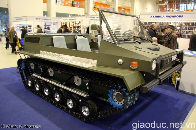 Xe địa hình bánh xích Evrika. Xe địa hình bánh xích Evrika.