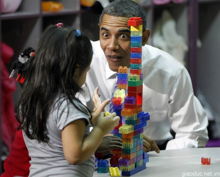 Tổng thống Mỹ Barack Obama tới thăm một lớp học ở Trung tâm Yeadon Regional Head Start ở Yeadon, Pennsylvania.