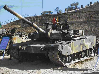 Xe tăng chiến đấu K1 Hàn Quốc Xe tăng chiến đấu K1 Hàn Quốc