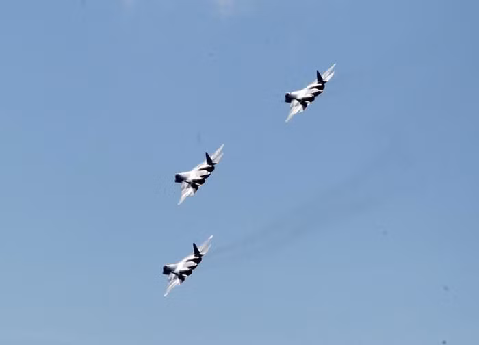 Máy bay chiến đấu tàng hình thế hệ thứ năm T-50 Nga